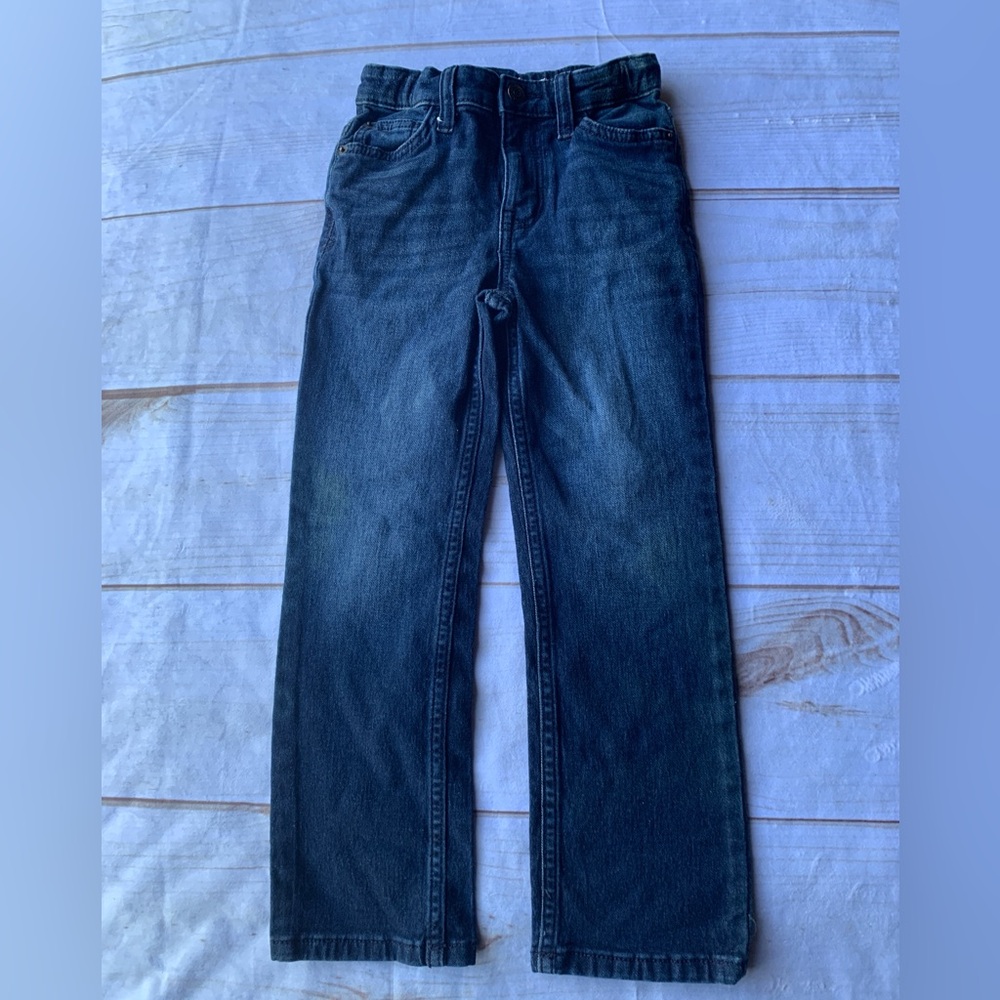 Cat & Jack Straight Stretch Jeans Size 7. 20” inseam.